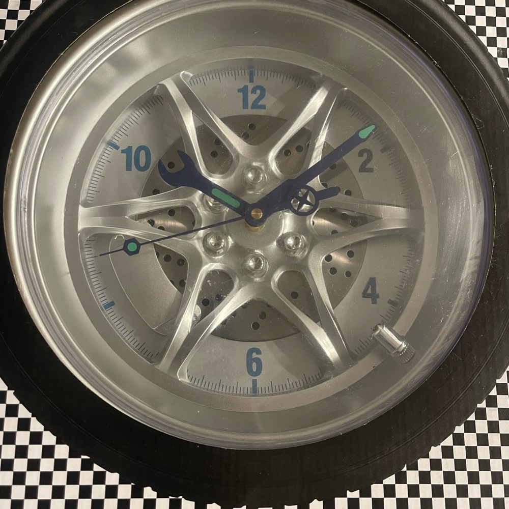 Tire Rim Clock